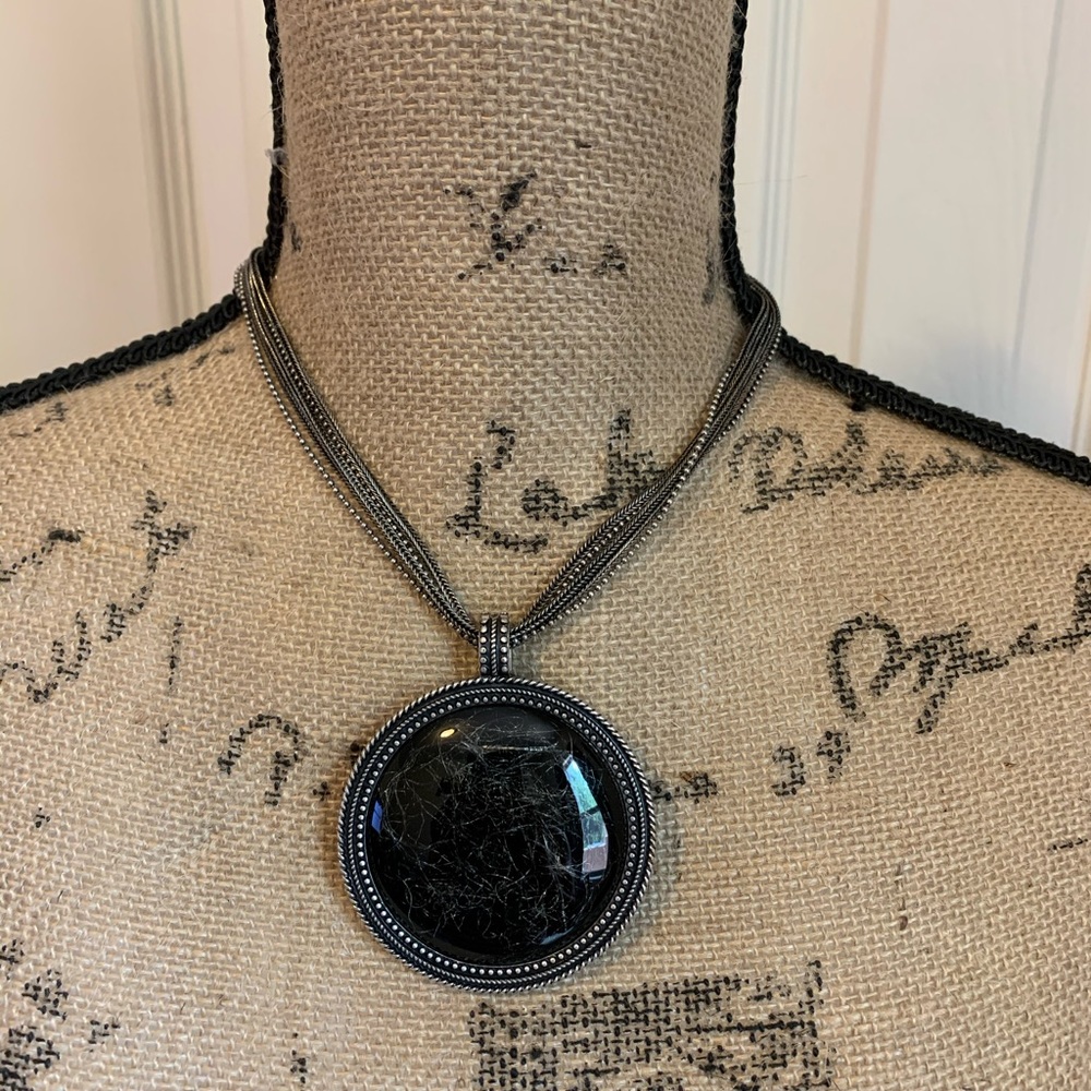 Premier Designs Necklace with Medallion